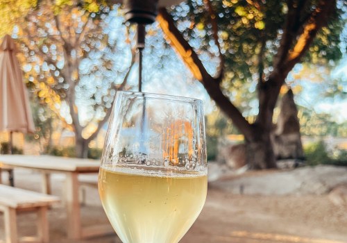 The Perfect White Wines for Wine Lovers in the Making